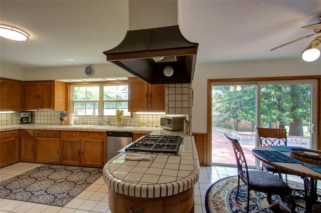 Country Club - Residential