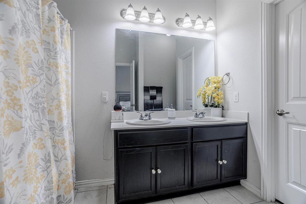 Worth Hills Add - Residential Lease