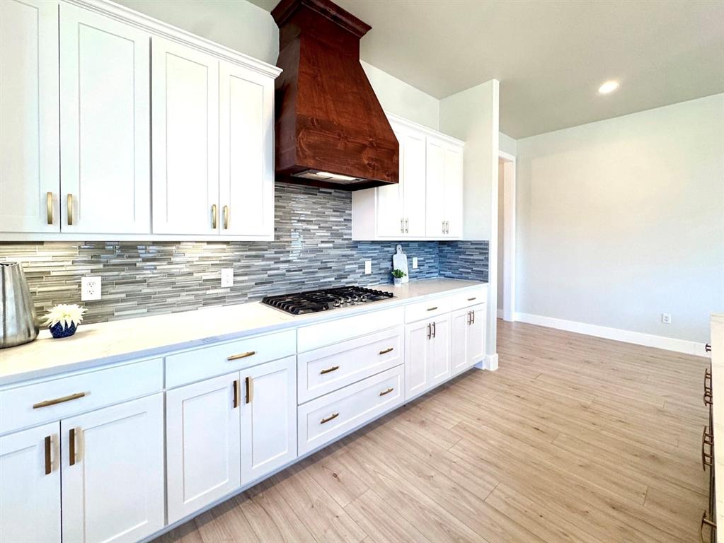 2402 Amesbury Drive