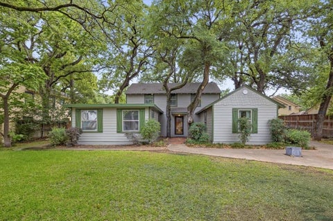 Photo of 401 N Bailey Avenue, Fort Worth, TX 76107 (MLS # 21382573)