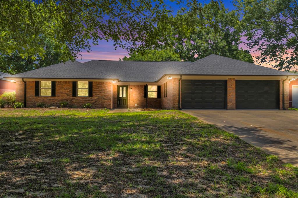 12051 W Lake Drive