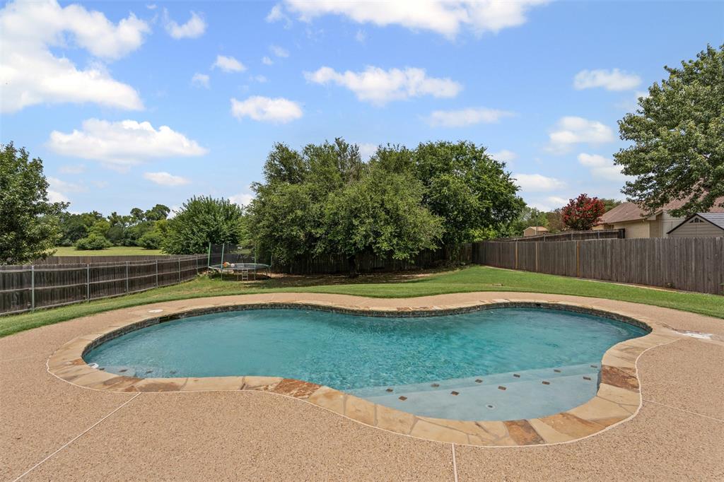 326 Willow Creek Drive
