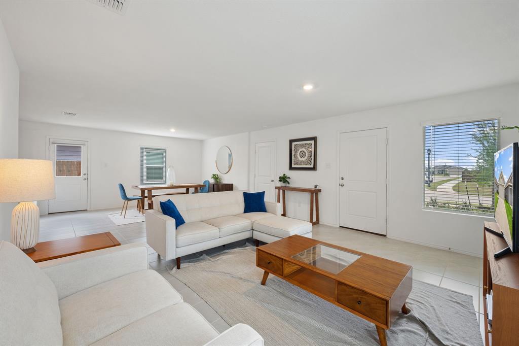 3600 Esperanza Street