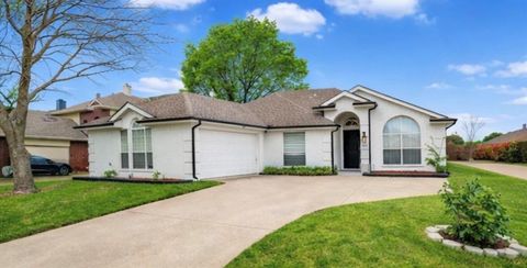 Photo of 1811 Country Walk Lane, Wylie, TX 75098 (MLS # 21215420)