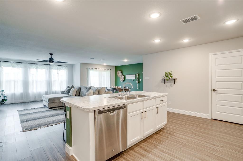 Villages Mayfieid - Residential