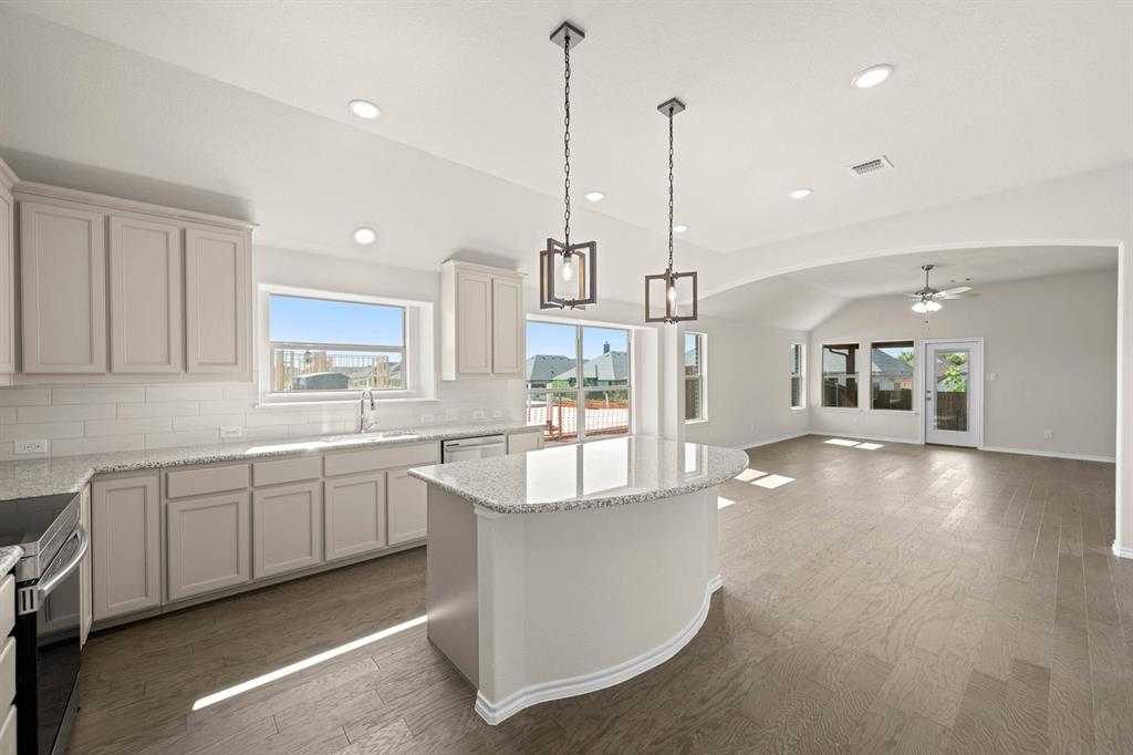 Summer Crest - Residential