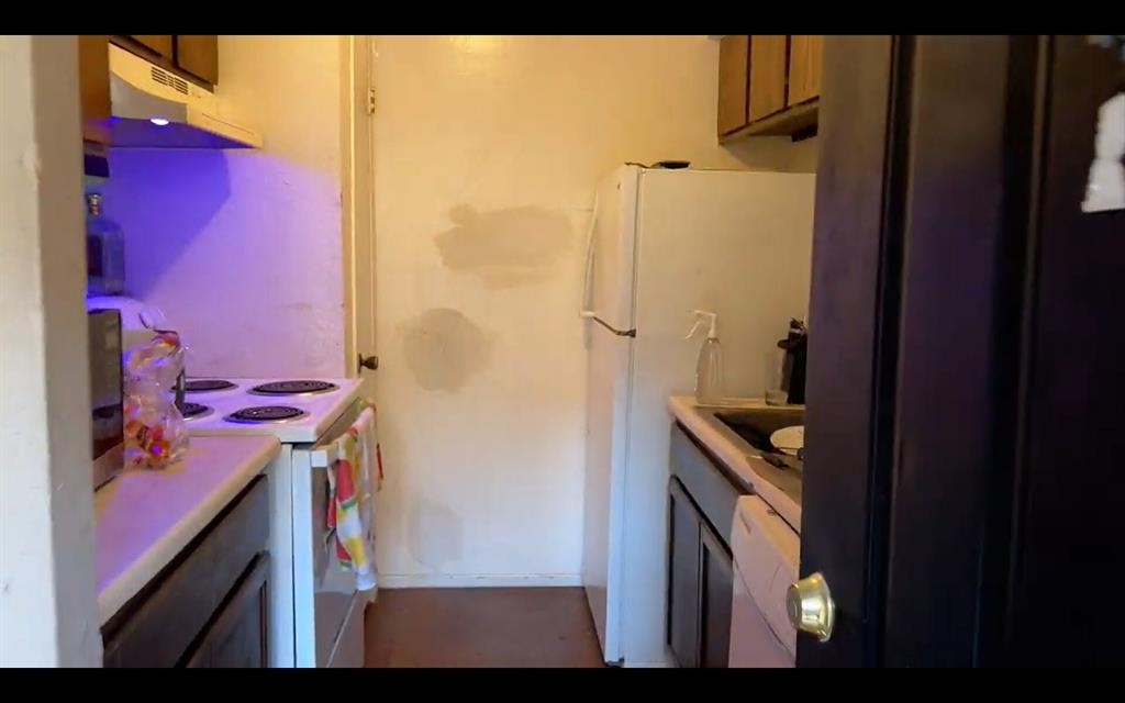 8110 Skillman Street 1002