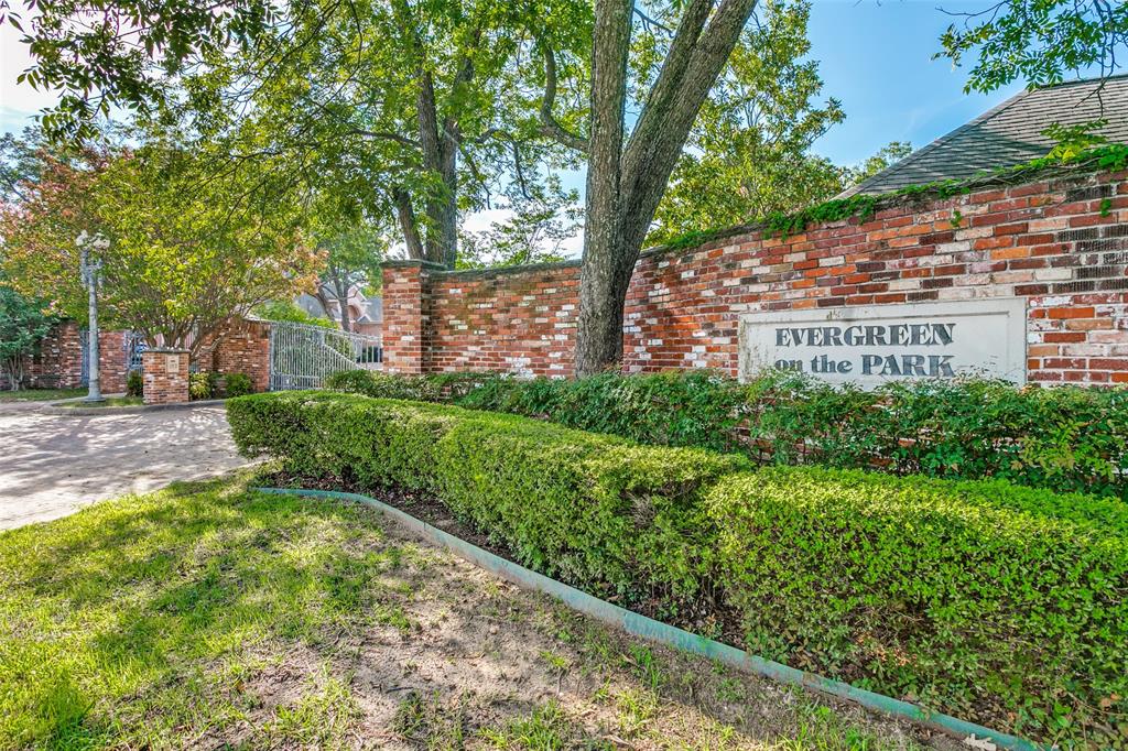 1010 Village Green Court