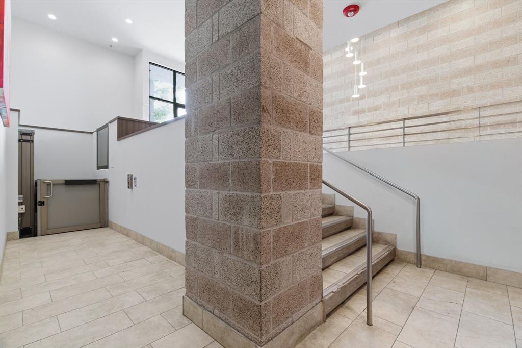 5609 Smu Boulevard 205