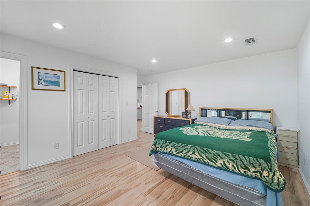 Kessler Plaza - Residential