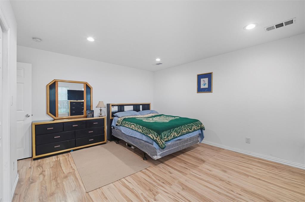 Kessler Plaza - Residential