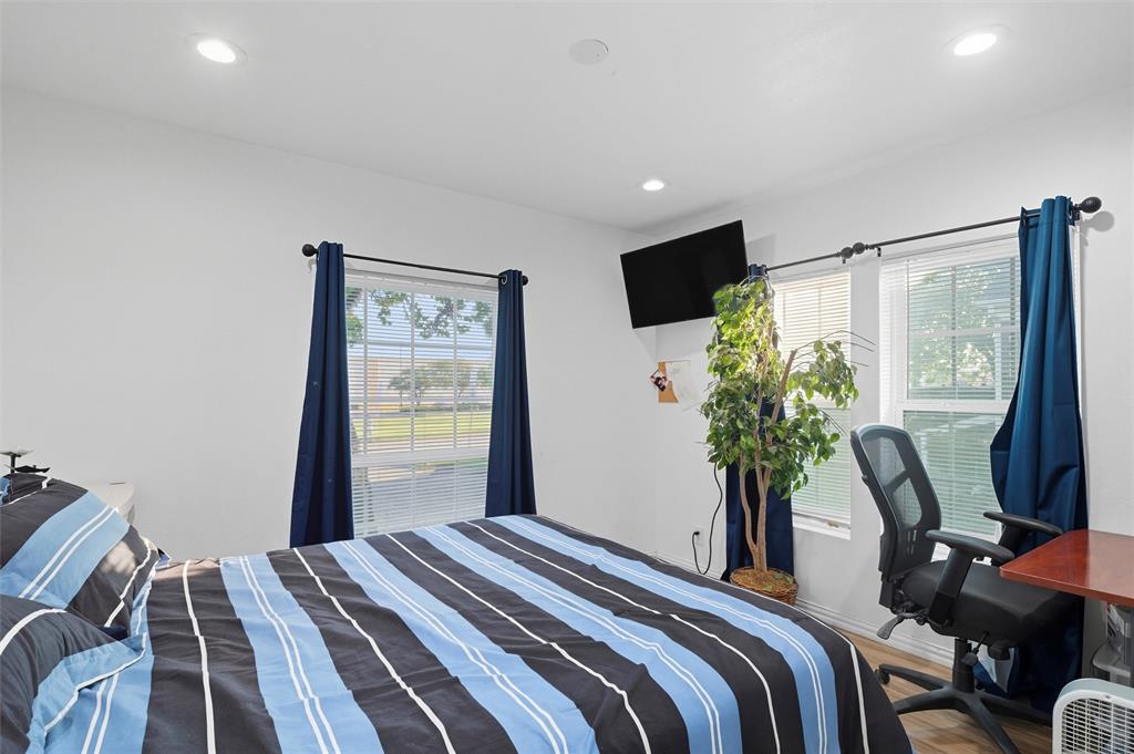 Kessler Plaza - Residential