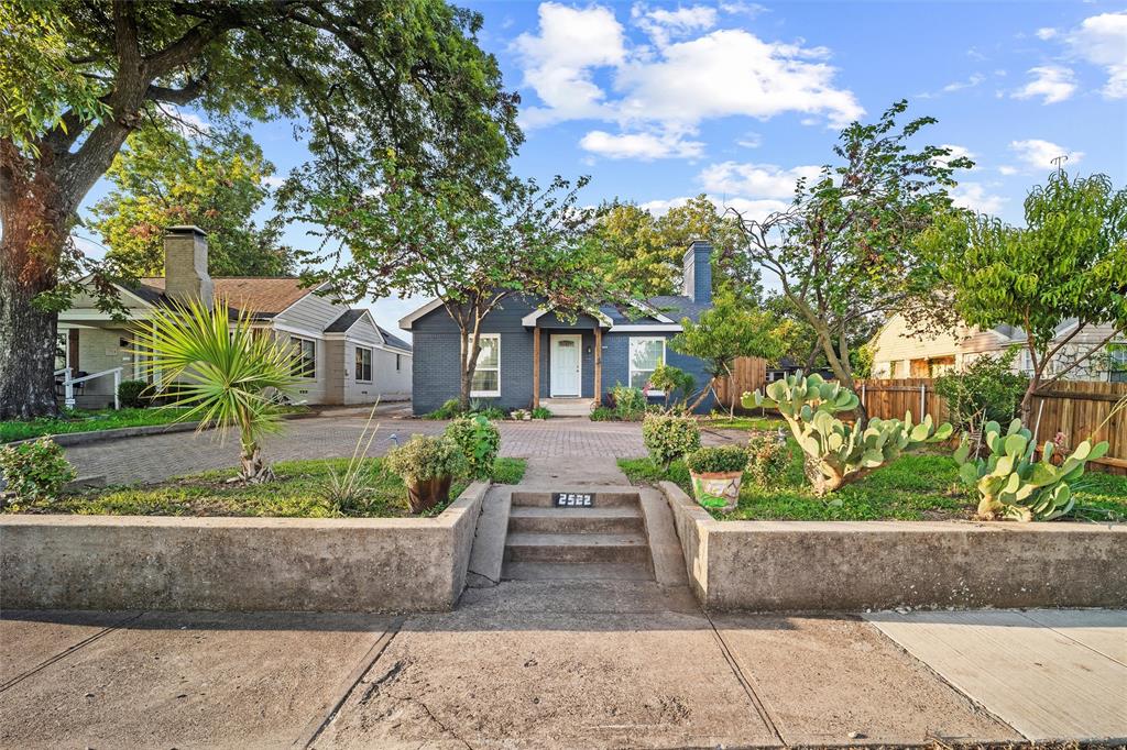 2522 W Jefferson Boulevard