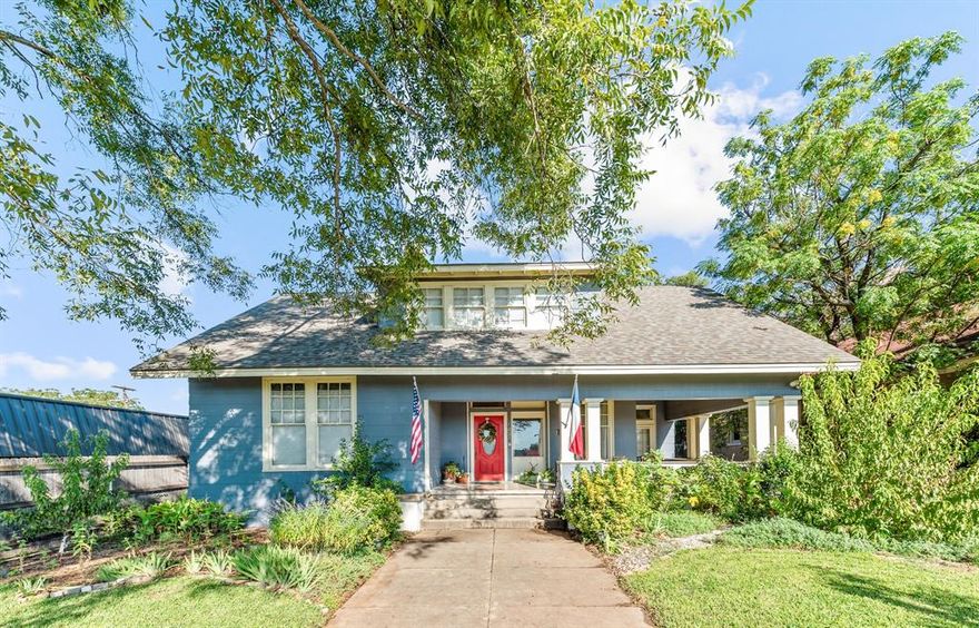Historic charm meets everyday functionality in this 5-bedroom, 3-bath home located in the established Cohen subdivision of Waco. Built in 1920, the property offers over 2,200 sq. ft. of living space on nearly a quarter-acre lot, with original craftsmanship thoughtfully preserved. Highlights include exposed shiplap, original oak flooring, rare chestnut wood staircases, and tall ceilings that enhance the sense of space. Unique built-in details such as hidden drawers within larger drawers add to the character. A cozy breakfast nook and multiple fireplaces create inviting spaces throughout the home. The property also features an 8-month-old roof and a large lot providing room for outdoor living, entertaining, or future expansion. Conveniently located near downtown Waco, Baylor University, Cameron Park, and shopping, this home combines history, character, and a central location.