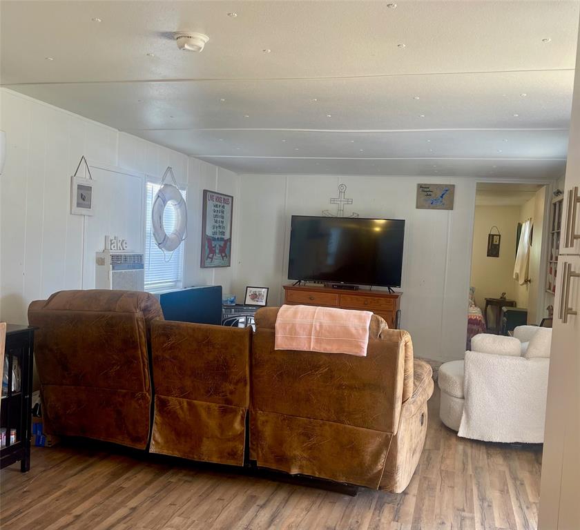 Sandbar PK Lake - Residential