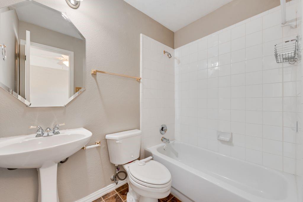 Briar Glen - Residential