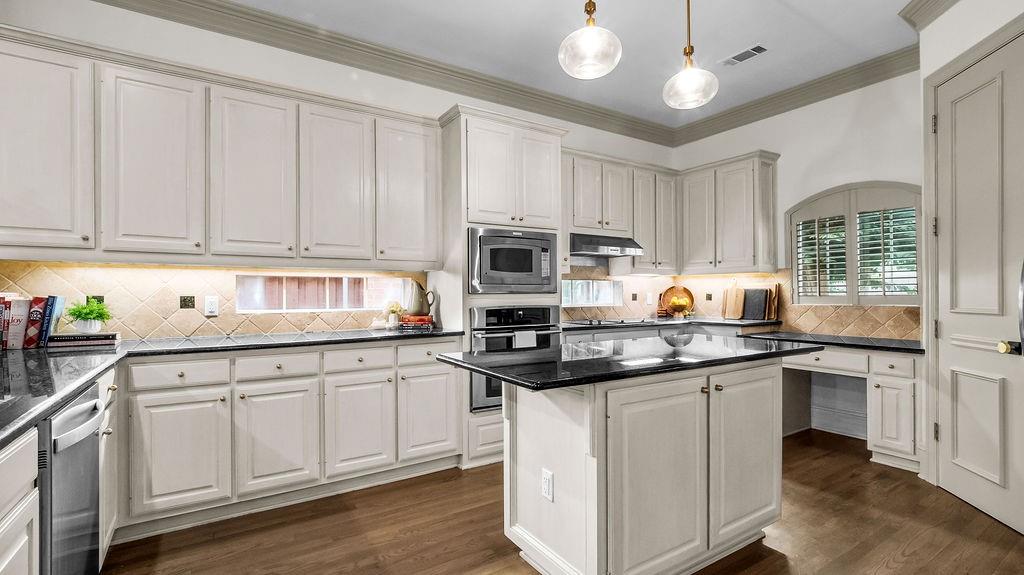 2309 Marblewood Drive