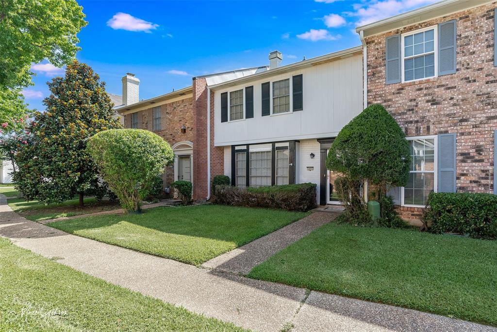 10061 Alondra Street