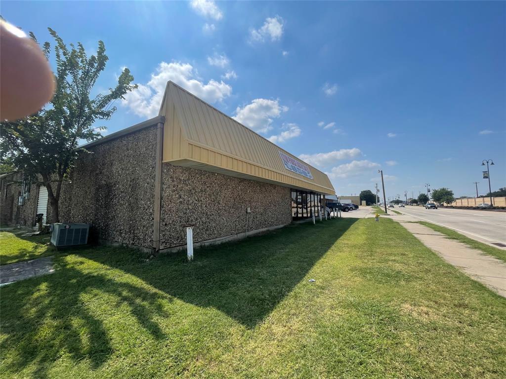 7300 Main Street 100