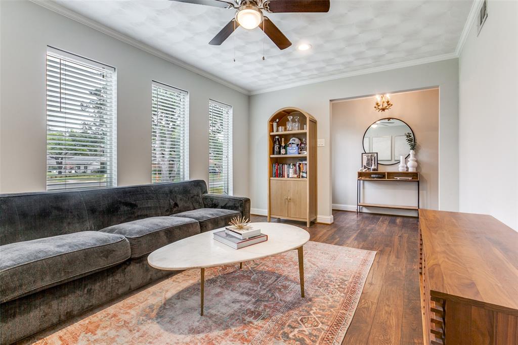 506 S Waterview Drive