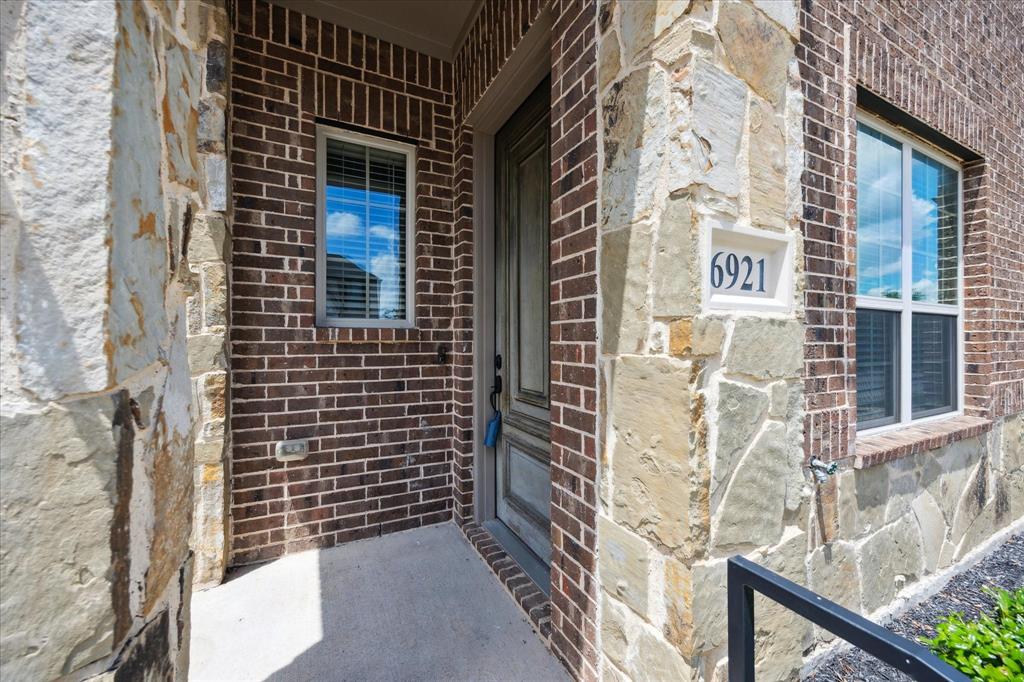 6921 Acadia Lane