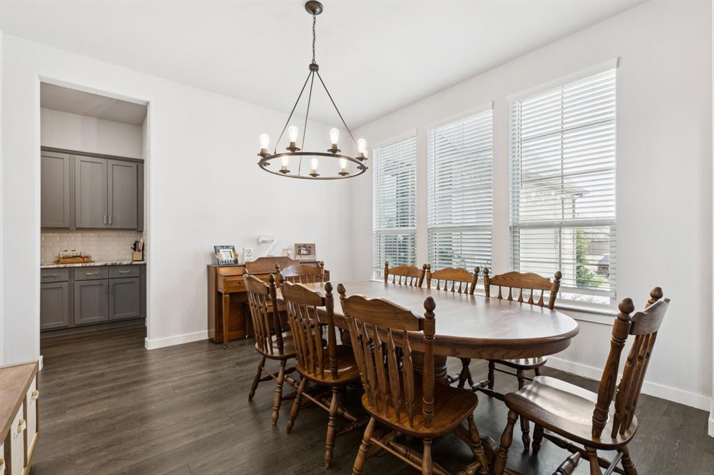 2805 Tower Road