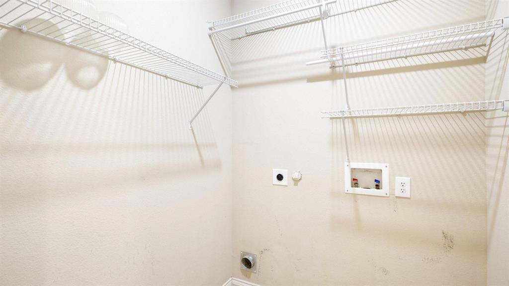 Summit View Lake Ph Two - Residential Lease