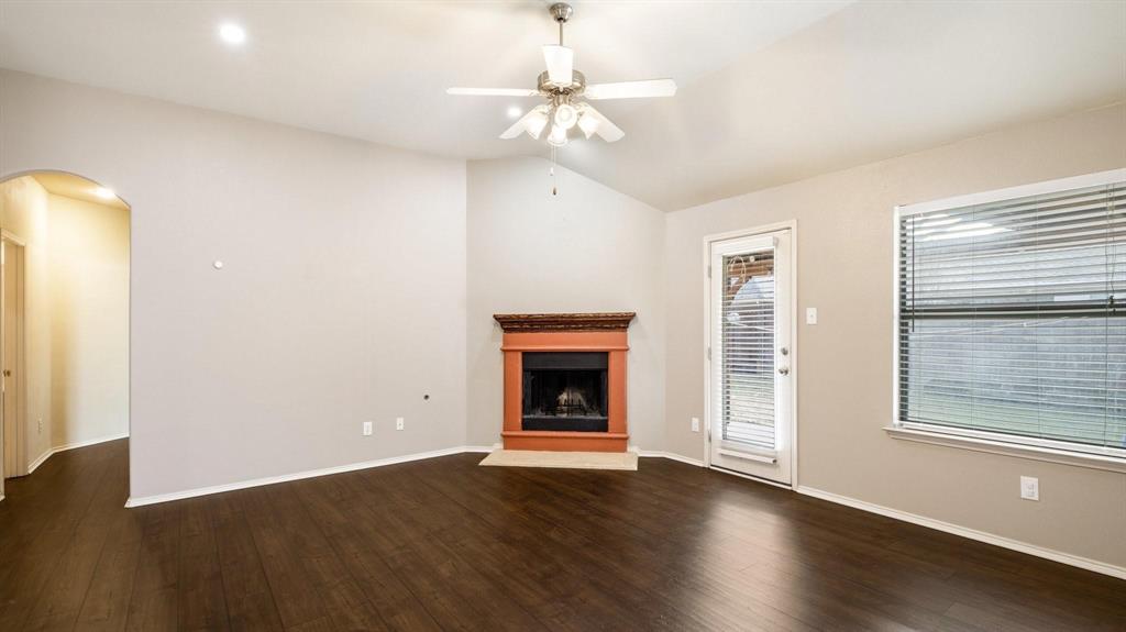 Summit View Lake Ph Two - Residential Lease