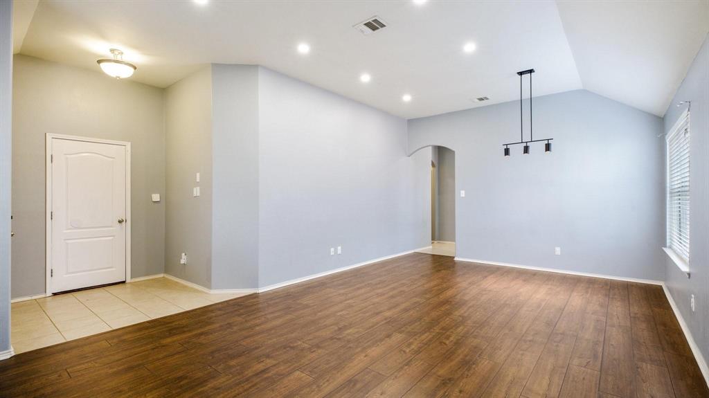 Summit View Lake Ph Two - Residential Lease