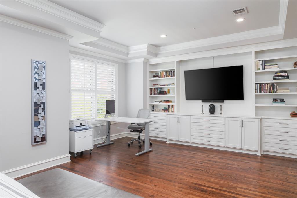 Southlake Town Square Brownsto - Residential