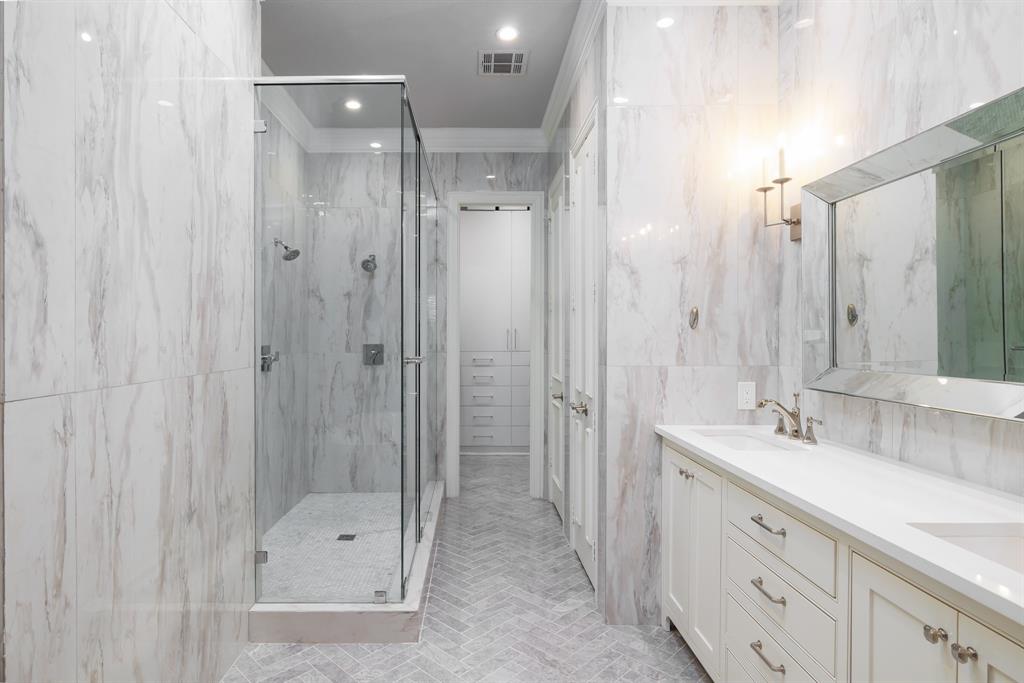 Southlake Town Square Brownsto - Residential