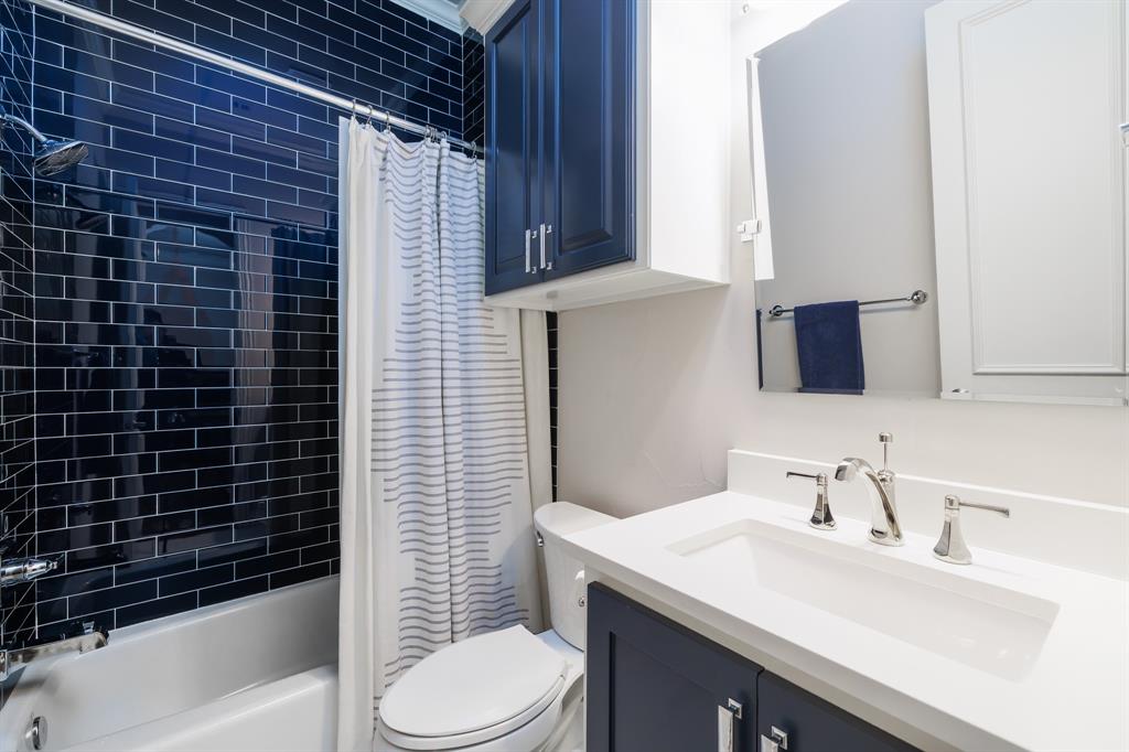 Southlake Town Square Brownsto - Residential