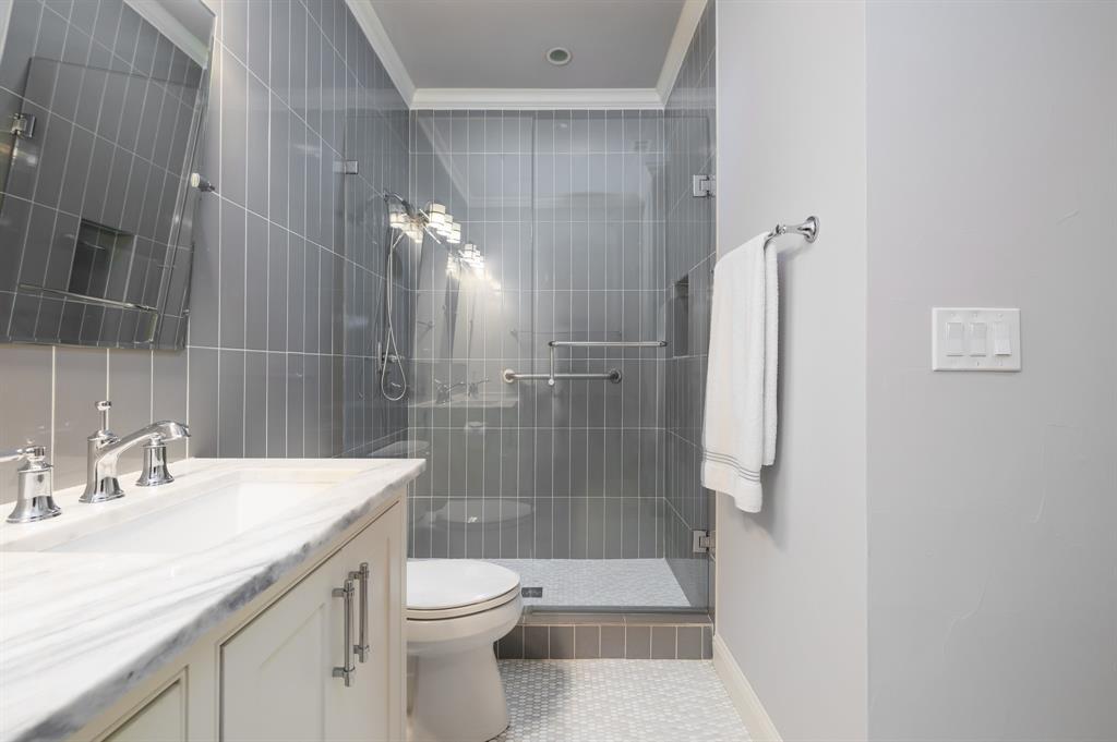 Southlake Town Square Brownsto - Residential