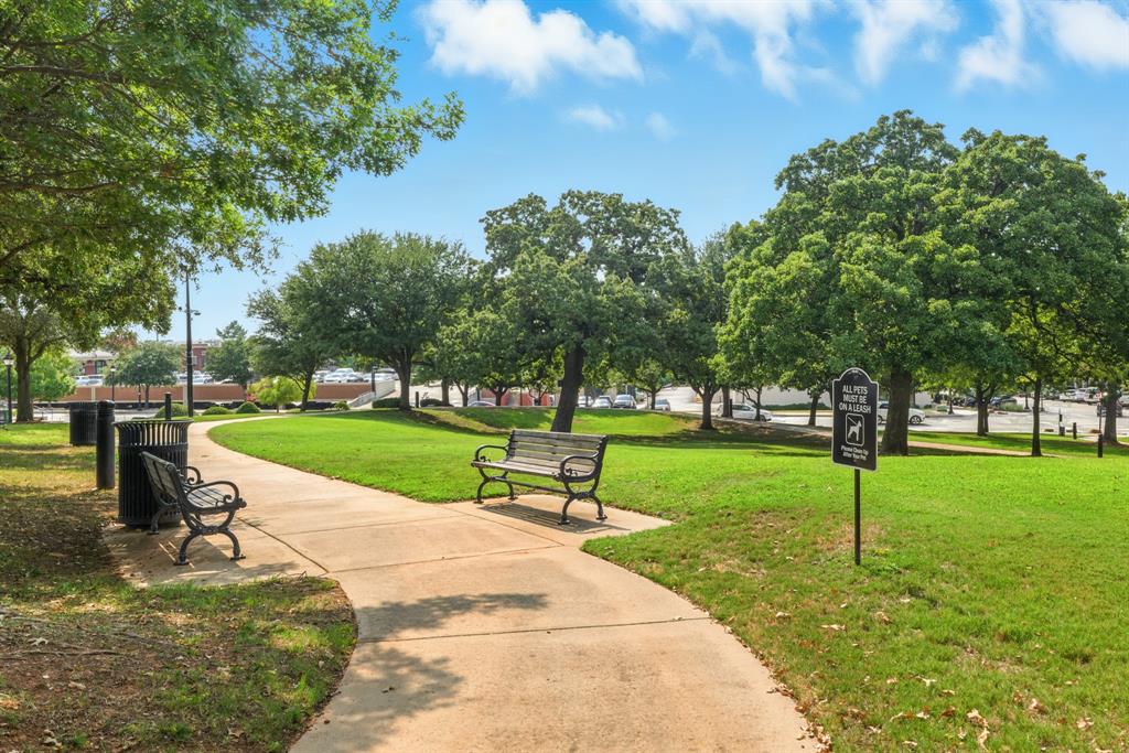 Southlake Town Square Brownsto - Residential