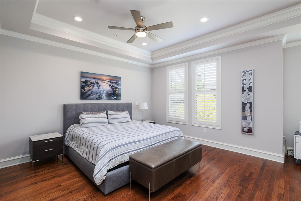 Southlake Town Square Brownsto - Residential