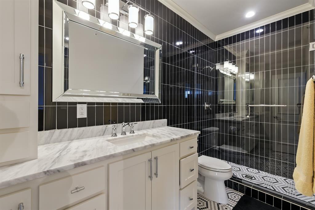 Southlake Town Square Brownsto - Residential