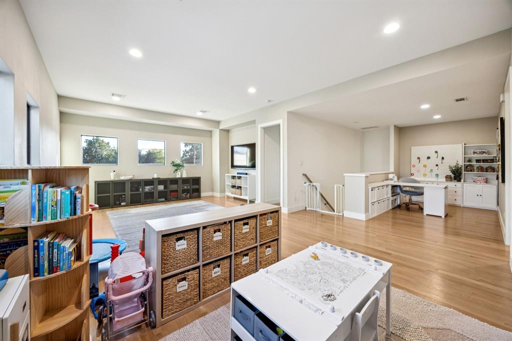 Northcrest - Residential