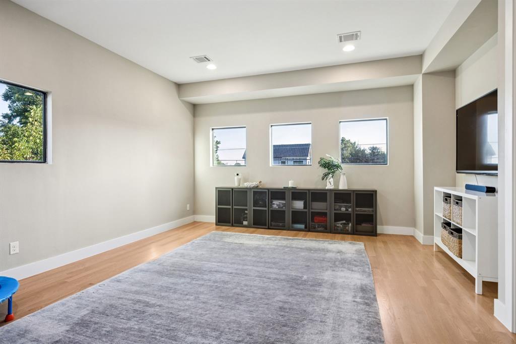 Northcrest - Residential