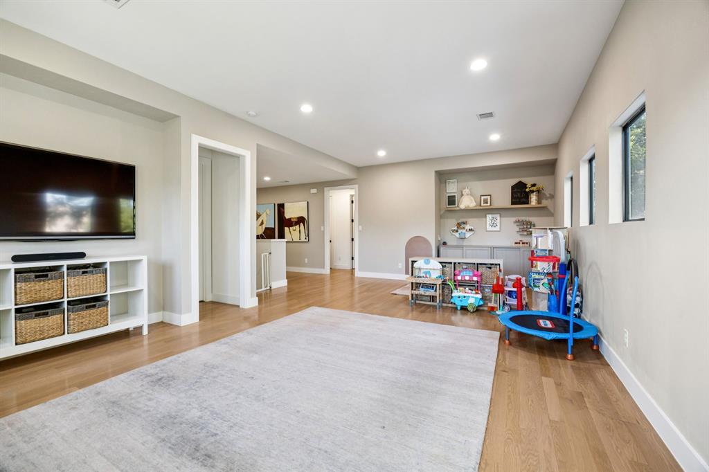 Northcrest - Residential