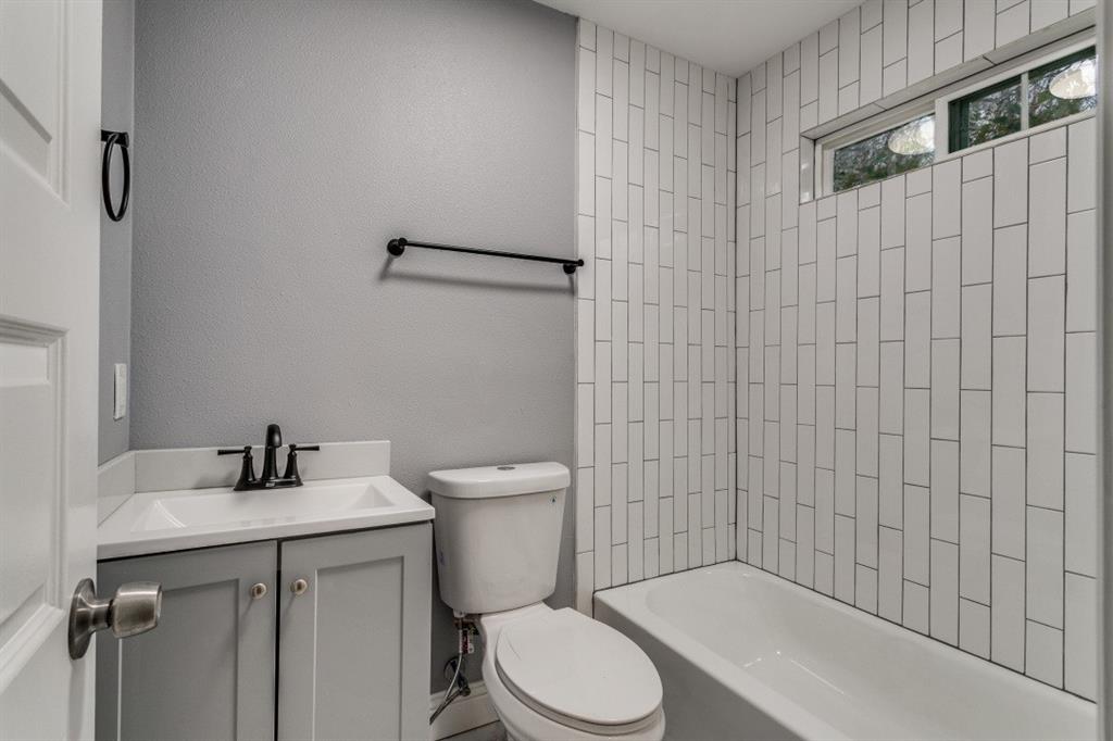 Eason Ellen L - Residential