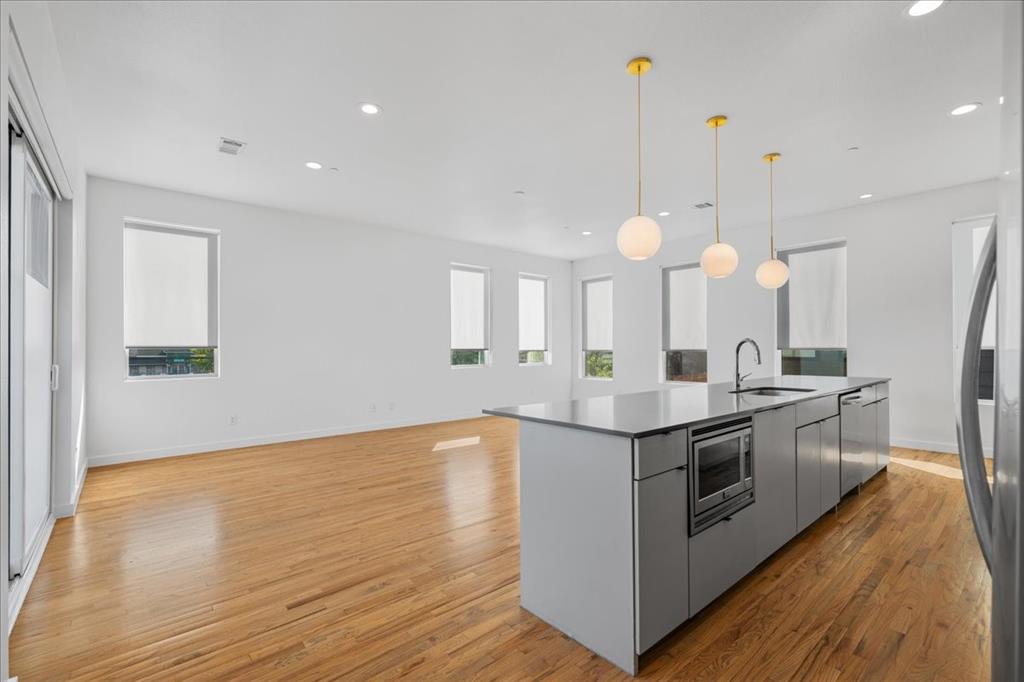 1715 Bennett Ave Condos - Residential Lease