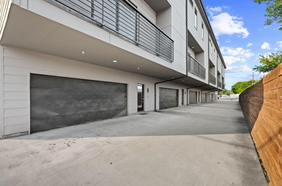 1715 Bennett Ave Condos - Residential Lease