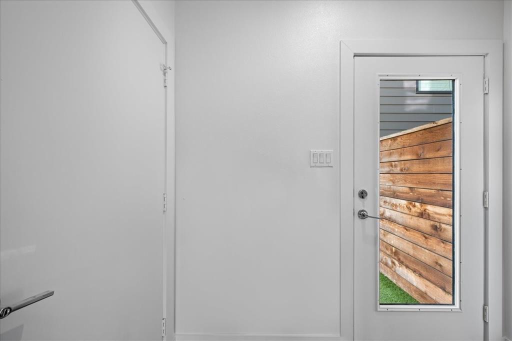 1715 Bennett Ave Condos - Residential Lease