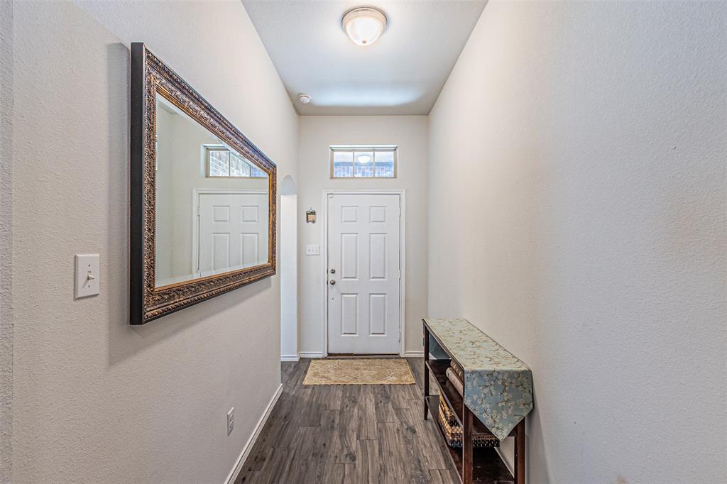 932 Deer Valley Drive