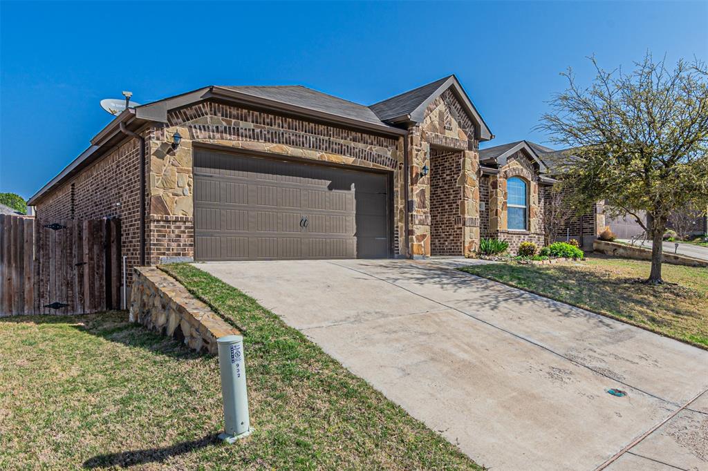 932 Deer Valley Drive