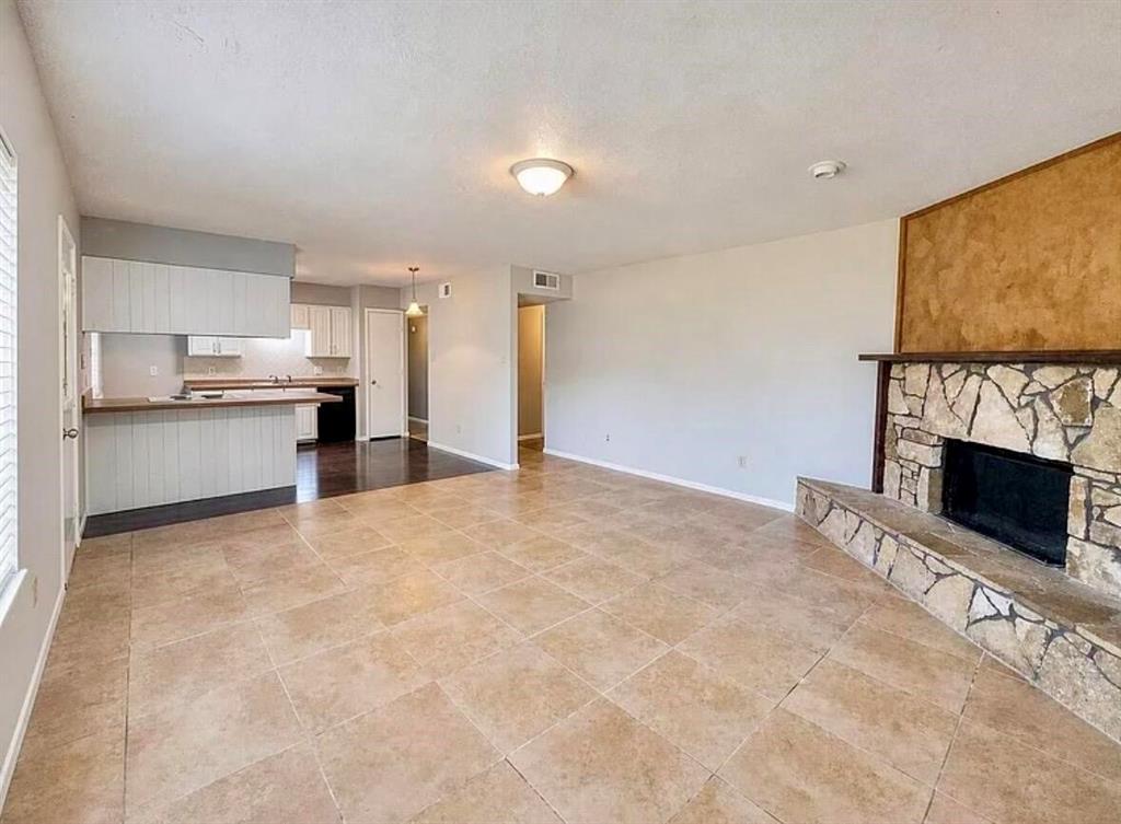 915 Lemontree Drive