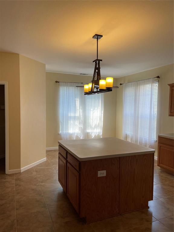 905 Inland Lane