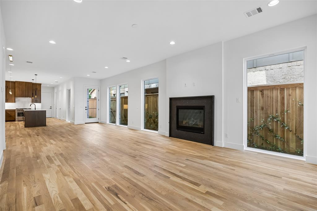 5528 Ellsworth Avenue