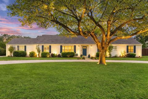 4929 Forest Lane Dallas TX 75244