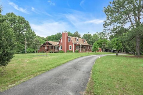 A home in Edgewood